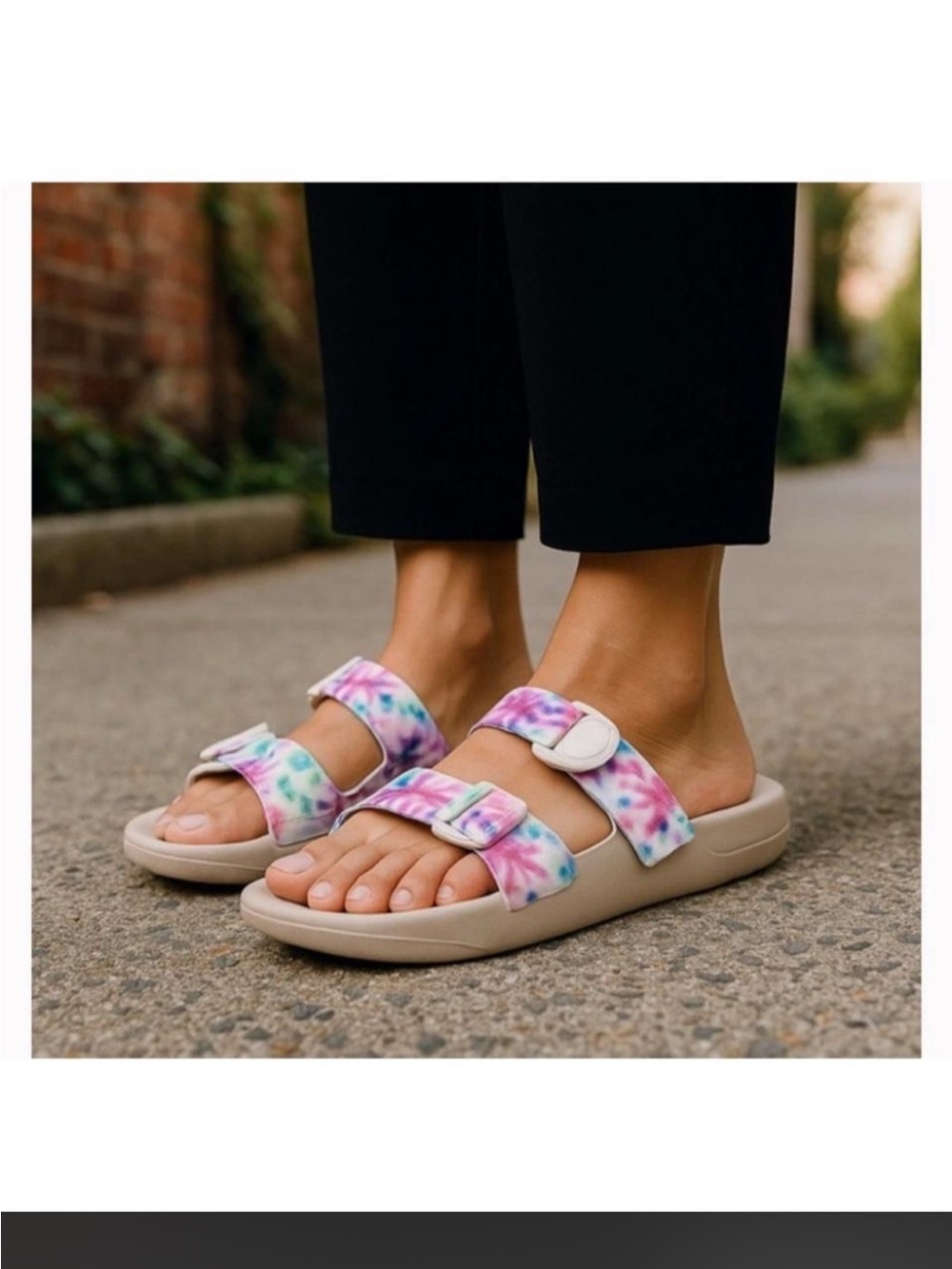 Women’s, Chaco- Chili’s Slide Sandals, size 9, light tie dye